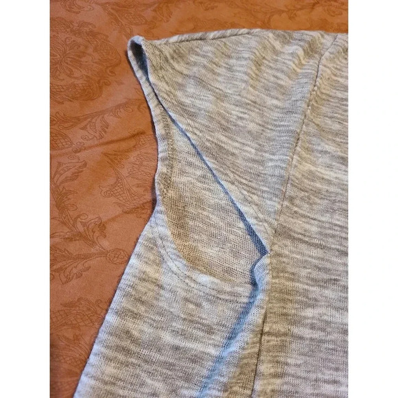 Lisa Rinna Sleeveless Top Women's Size Large V-Neck Pullover Breathable (AF) - Picture 3 of 7